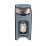 convenient baby formula dispenser